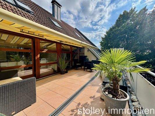 sonnige Dachterrasse