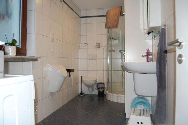 Badezimmer_1.OG_Großes Haus