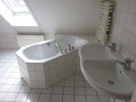 Bad mit BW und Dusche