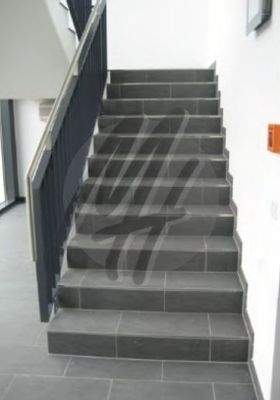 INFOS UNTER: 06171-586000