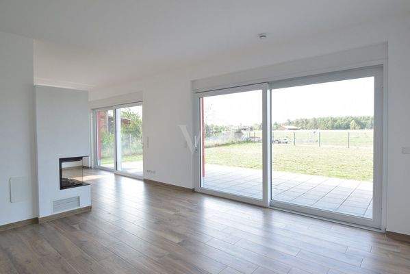 Fensterfront Wohn-Essbereich