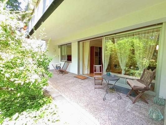 Terrasse. Ruhige Gartenlage.