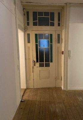 Beispiel: Eingangstür von innen EG