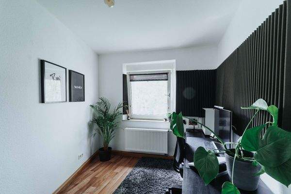 halbes Zimmer3 (2).jpg