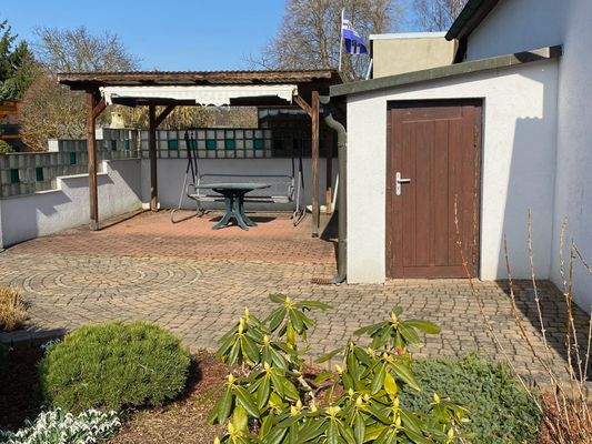 Freisitz im Garten.jpeg