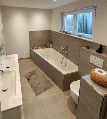 47421-021_Erdgeschoss Bad