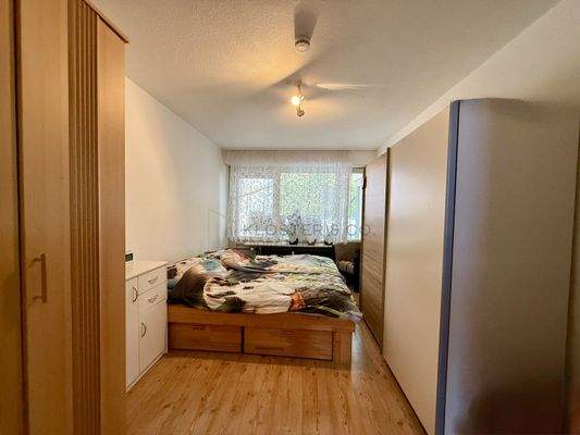 Großes Schlafzimmer