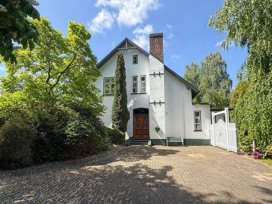 Seitliche Hausansicht