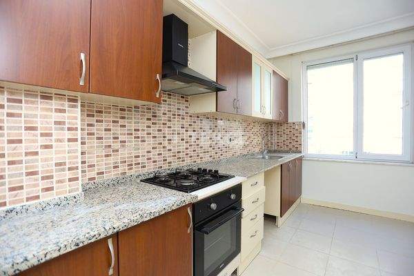 2-Bedroom Pool-View Apartment in Konyaaltı Sun City Residence