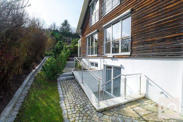 Separater Eingang Wellnessbereich oder Einliegerwh