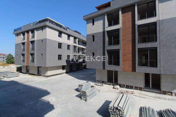 Apartments for Sale in Beylikdüzü Close to the Beach