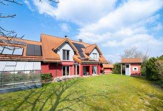 Ansicht mit Garten