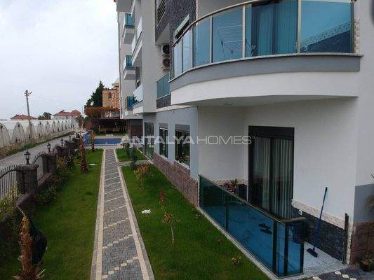 Ready-to-Move Flats in a Complex with Pool in Mahmutlar Alanya