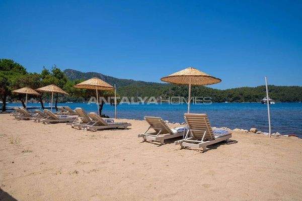 Seafront Boutique Hotel with Private Beach and 30 Rooms in Marmaris