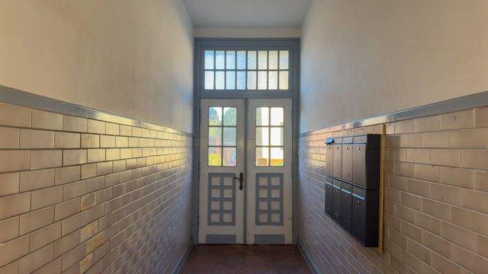 Haus links Eingangsbereich