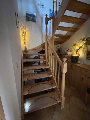 Treppe zum Obergeschoss