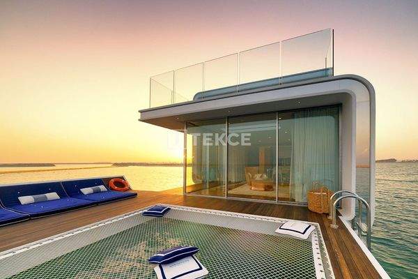 Floating Underwater Villas in The World Islands Dubai