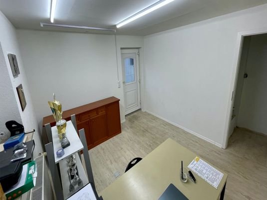 Keller Arbeitszimmer 