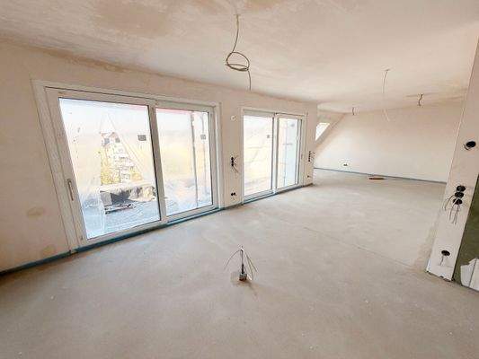 CONVENTO WE32 Wohnzimmer mit Terrasse.jpg