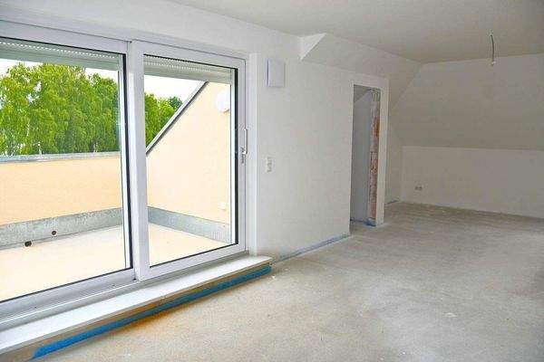 Dachgeschosswohnung mit Loggia.jpg