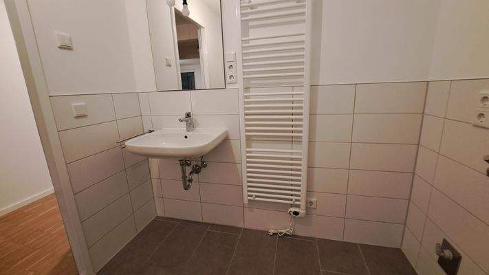 Modernes Badezimmer