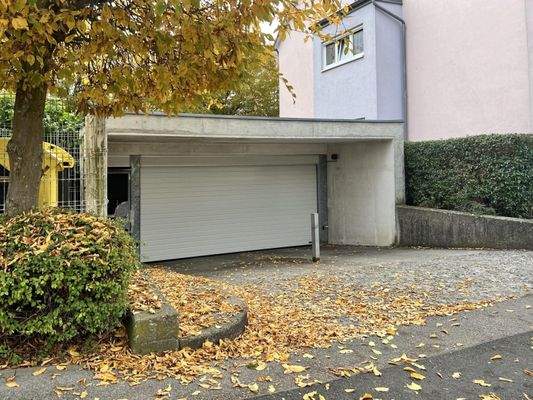 Einfahrt zur Tiefgarage: Klar, komfortabel, zuverlässig