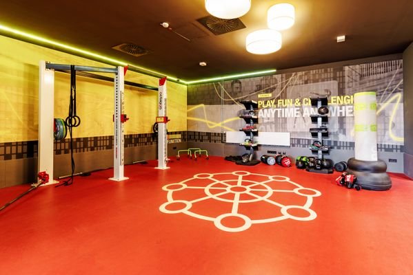 THE FIZZ-Frankfurt-Gym-1.jpg