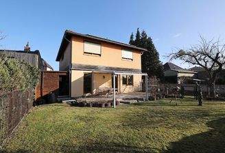 Rückansicht mit Garten