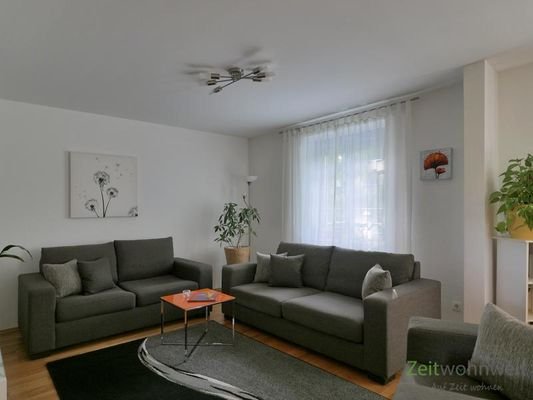 Sofas und Sessel