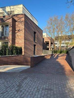 Zufahrt zum Innenhof und Tiefg