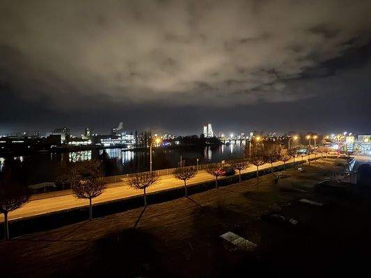 Blick in das Lichtermeer von Basel 