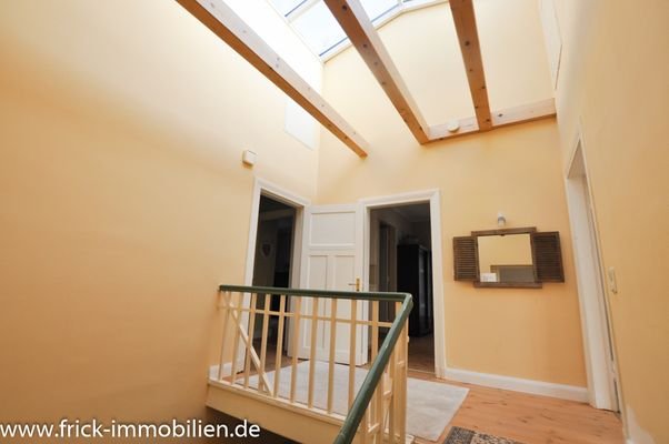 40-Flur OG Vorderhaus.JPG