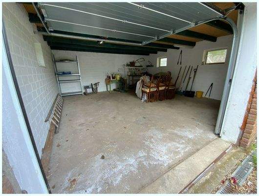 große Garage