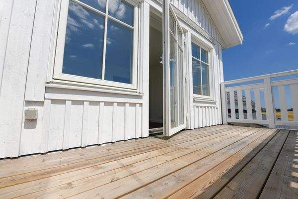 Ein hervorragender Platz für den Morgenkaffee