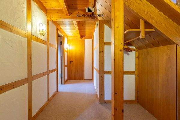 Vorraum und Flur DG 1