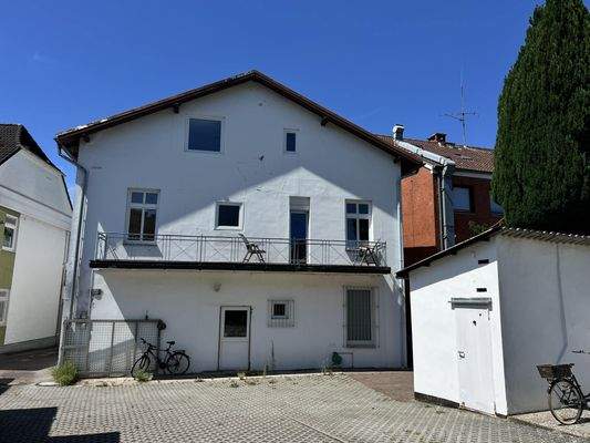 Rückansicht Gebäude