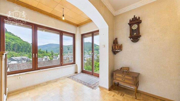 CAM01984G0-PR0473-STILL010