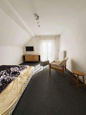 Schlafzimmer 2 OG.JPEG