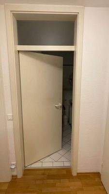 Badezimmertür_mit_Oberlicht