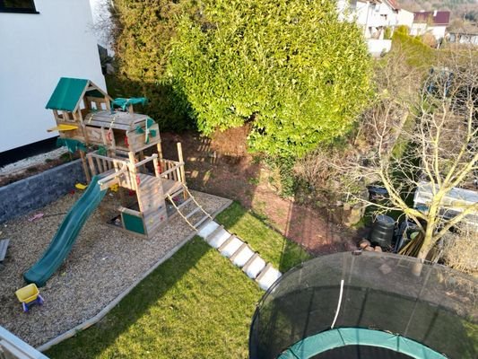 Kids Area im Garten (2).pg