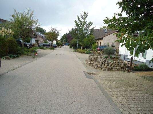 Straße vor dem Haus