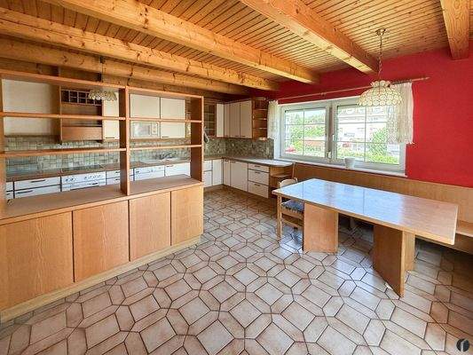 offene Küche mit Essbereich OG