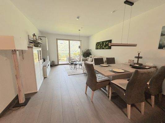 7C8BAB53-AE83-434F-B32E-9775946020CD