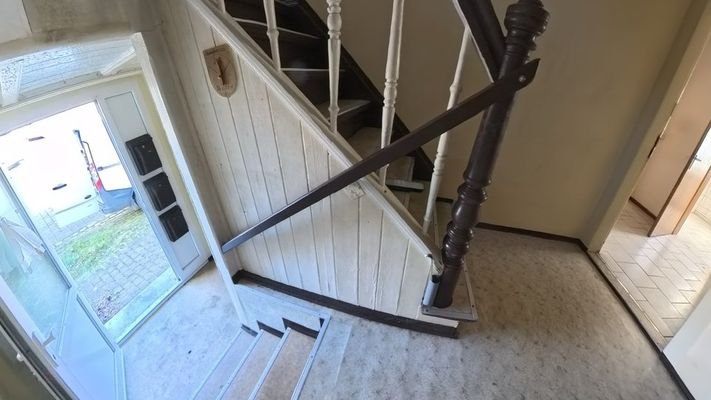 Treppe ins DG