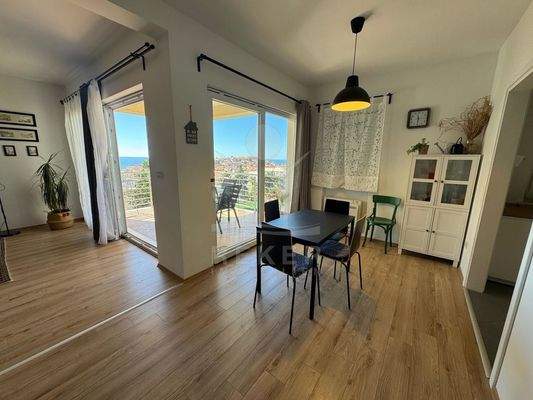 Zentrumsnah, nur 150 m vom Meer entfernt