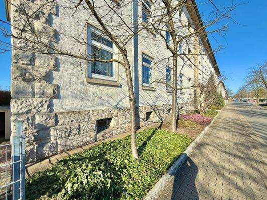 Haus-/Straßenansicht