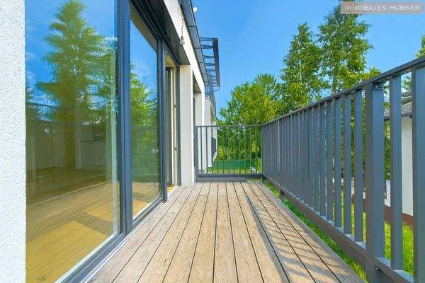 Terrasse - Blick Richtung Garten