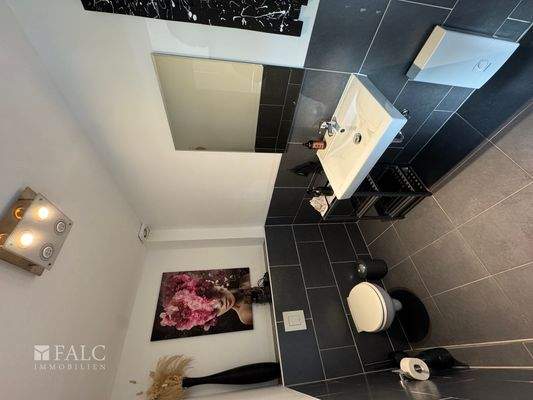 EG Gewerbe Badezimmer