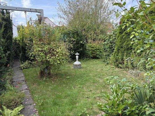 Garten hinter dem Haus