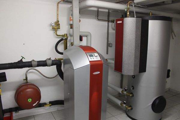 Haustechnik im KG: Wärmepumpe